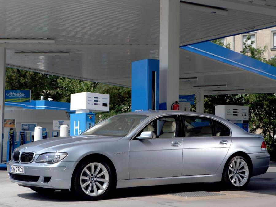  BMW Hydrogen 7 2006 года  (фото 52 из 73)